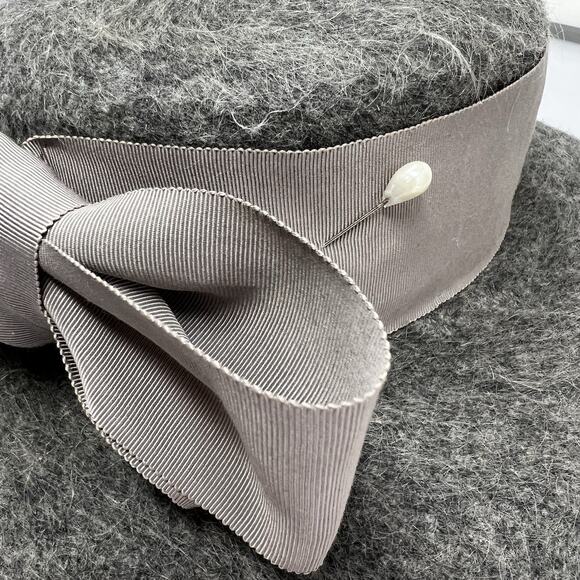 1960s Gray Wool Halo Hat Back Bow Faux Pearl Hat Pin Jackie O Mid Century